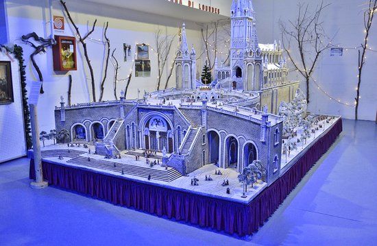 la Mostra delle Miniature e dei Presepi